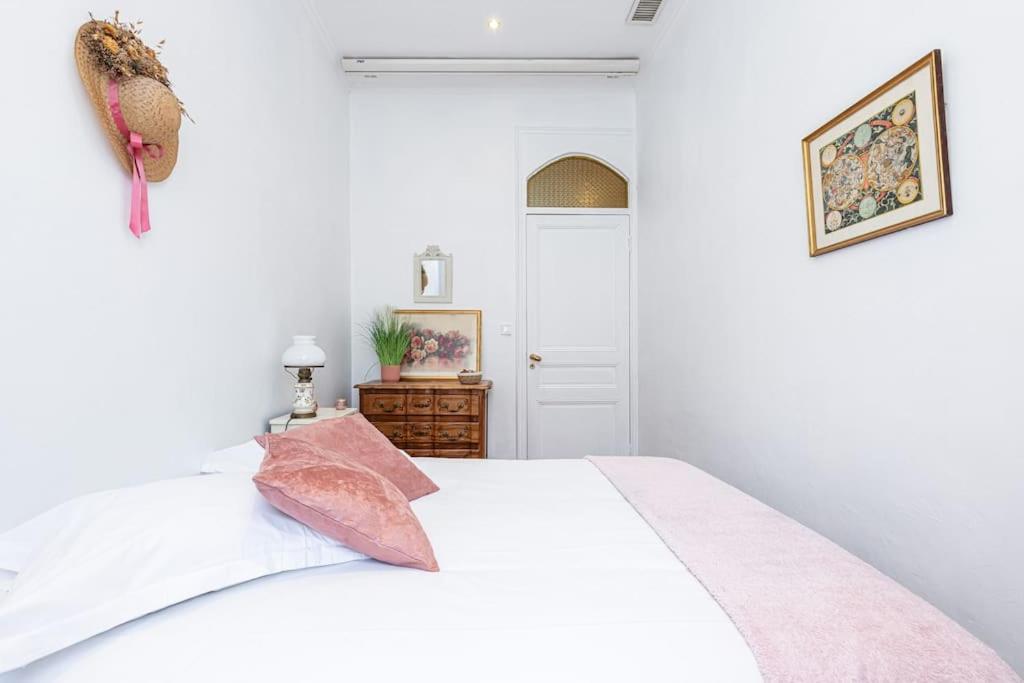 Risso - Comfortable 3 Bedrooms With Balcony Niza Exterior foto